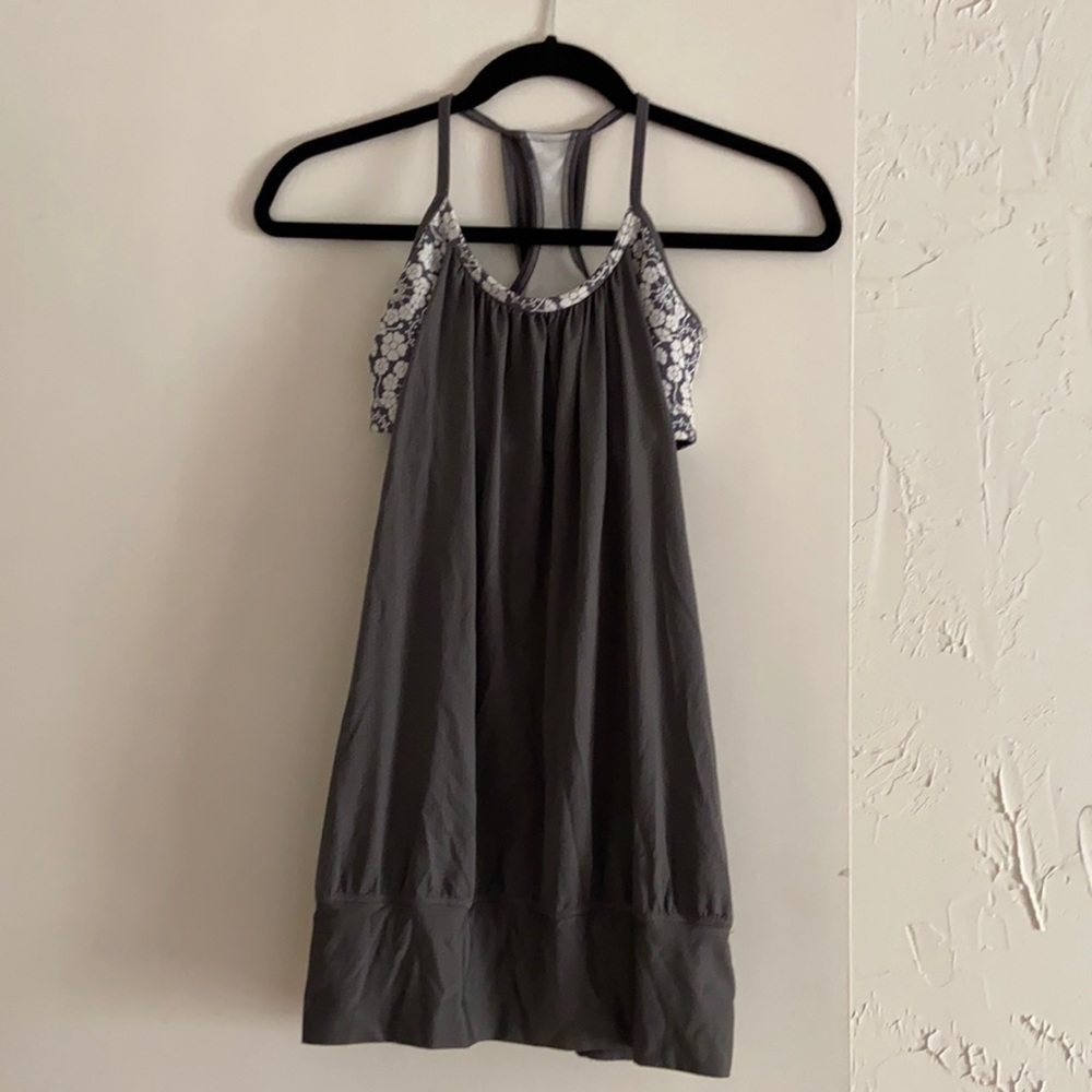 Lululemon no limits tank